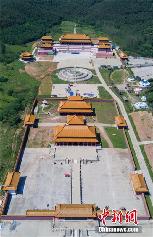 安徽省の農(nóng)地の真ん中に「スフィンクス」や「パルテノン神殿」が出現(xiàn)