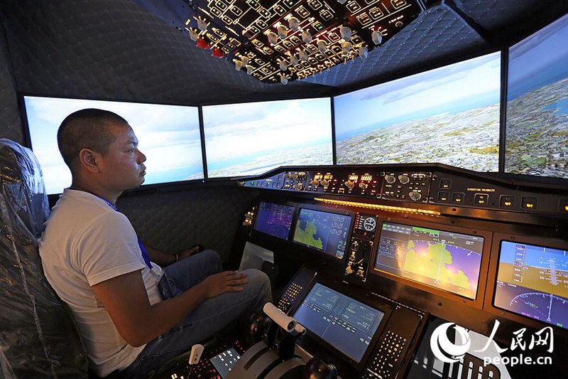 2017上海國際科普産品博覧會(huì)でC919のフライトシュミレーター初登場