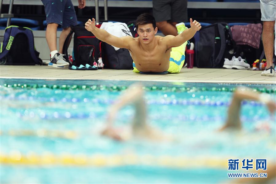 全運(yùn)會(huì)の競(jìng)泳競(jìng)技にむけ、トレーニングに勵(lì)む孫楊選手