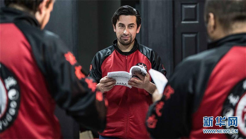 中國武術を學び続けて20年のチリ人男性　中國で金メダル25枚獲得