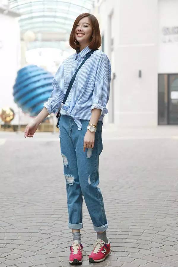 今秋のファッションはダメージジーンズコーデで決まり！