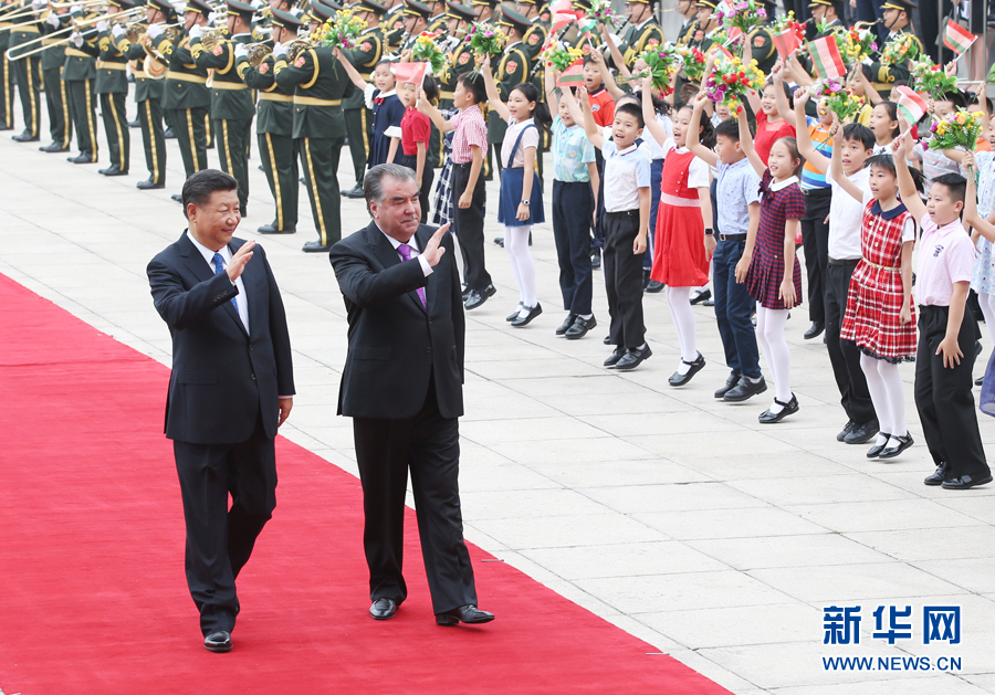 中國とタジキスタンが包括的な戦略的パートナーシップを構築