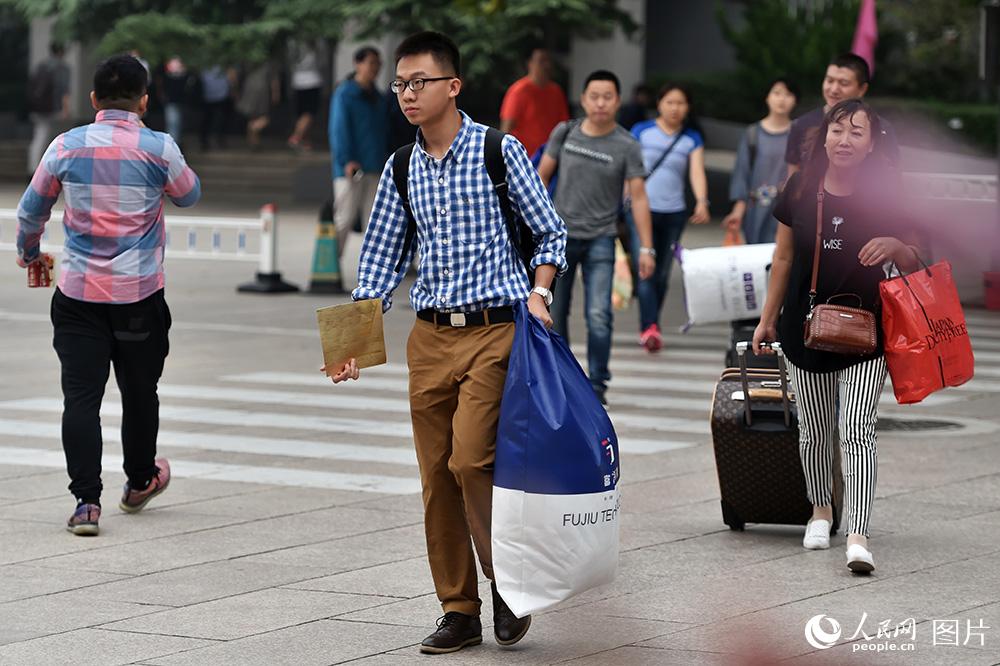 北京電影學院　2017年度新入生が入學手続き