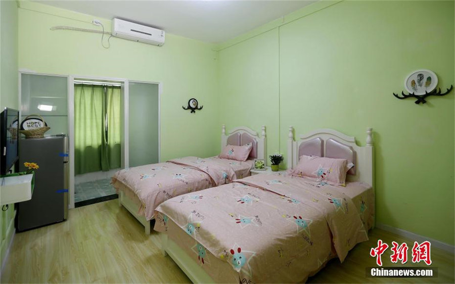 エアコンにテレビ、冷蔵庫も完備の武漢の大學(xué)宿舎