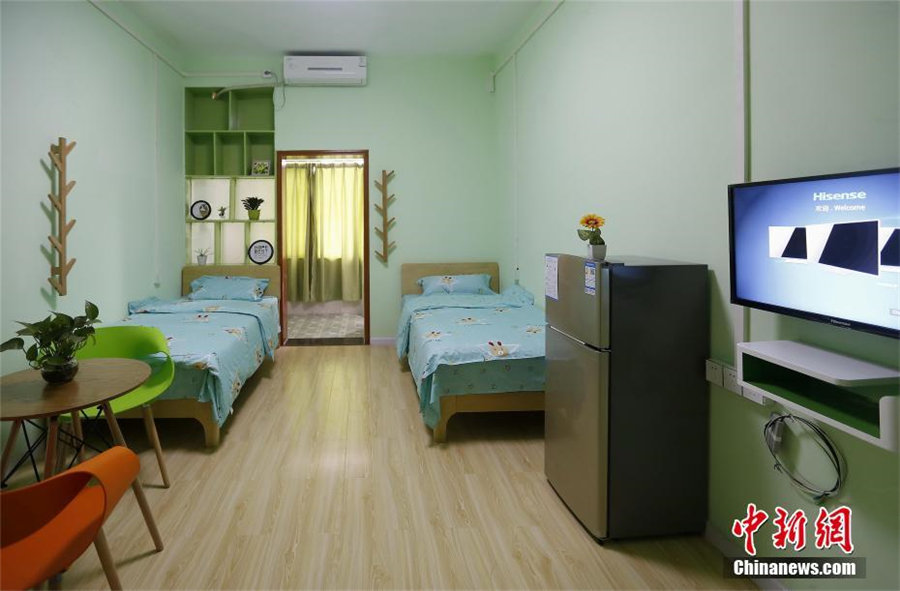 エアコンにテレビ、冷蔵庫も完備の武漢の大學(xué)宿舎