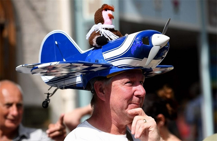 ユニークなデザインの帽子が集まる「ハット?フェスティバル」　英國