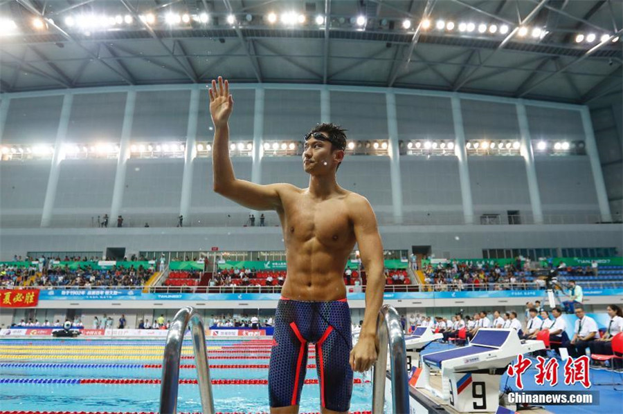 中國「全運(yùn)會」　寧沢濤選手が水泳男子自由形50Mで金メダル獲得