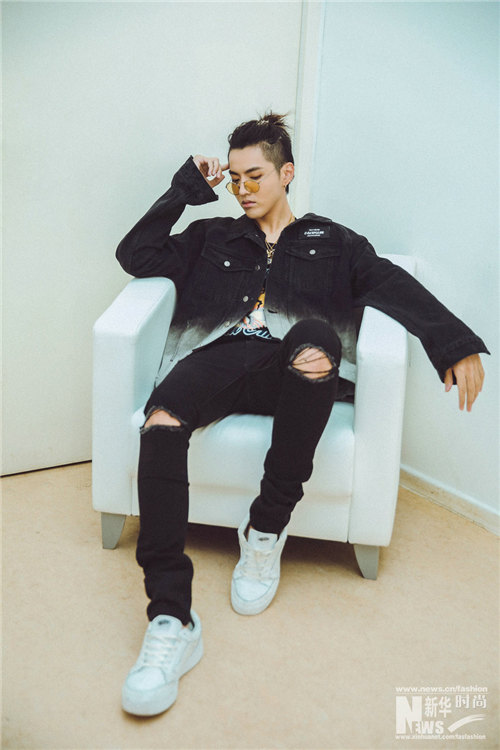 呉亦凡のツーブロックのマンバンヘアスタイルが注目浴びる