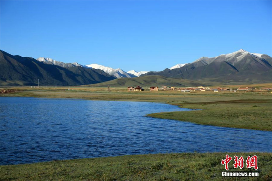 9月の祁連山、「初冠雪」を観測　甘粛省