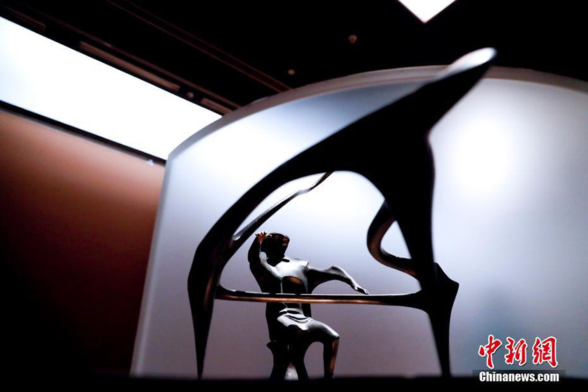 選りすぐりの作品590點　中國美術(shù)館で彫刻蕓術(shù)展