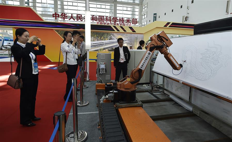 ハイテク裝備品が中國(guó)?アラブ諸國(guó)博覧會(huì)に登場(chǎng)