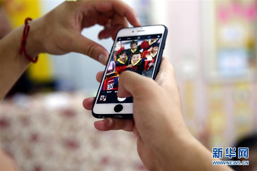 北京で働く幼稚園の「90後」男性教諭　その働きぶりに保護(hù)者から高評価