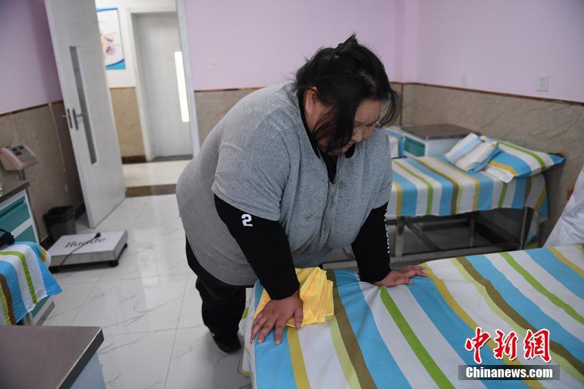 體重200キロの「95後」の女性、ダイエットに踏み切る