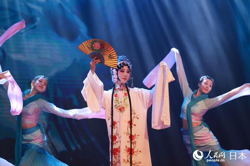 「2017年中日歌唱コンテスト」に谷村新司が審査員として応援に　北京市