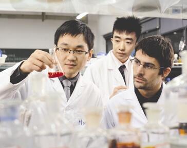 水に強(qiáng)いコンセント、中國の若き創(chuàng)業(yè)者が開発