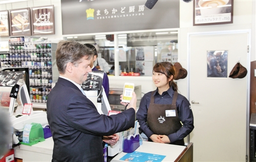 微信?支付寶が日本市場を席巻　モバイル決済サービス広がる