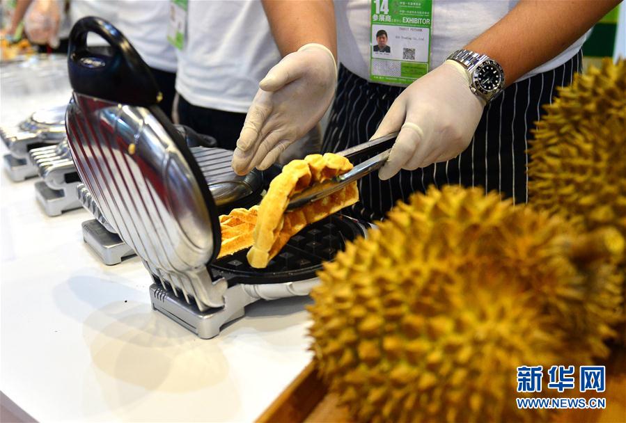 「舌で味わう」第14回中國-ASEAN博覧會(huì)　各國のグルメが集結(jié)　広西