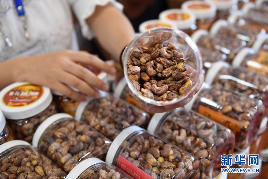 「舌で味わう」第14回中國(guó)-ASEAN博覧會(huì)　各國(guó)のグルメが集結(jié)　広西