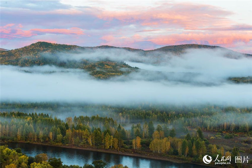 9月の仙境、モリダガ國家森林公園　內(nèi)モンゴル