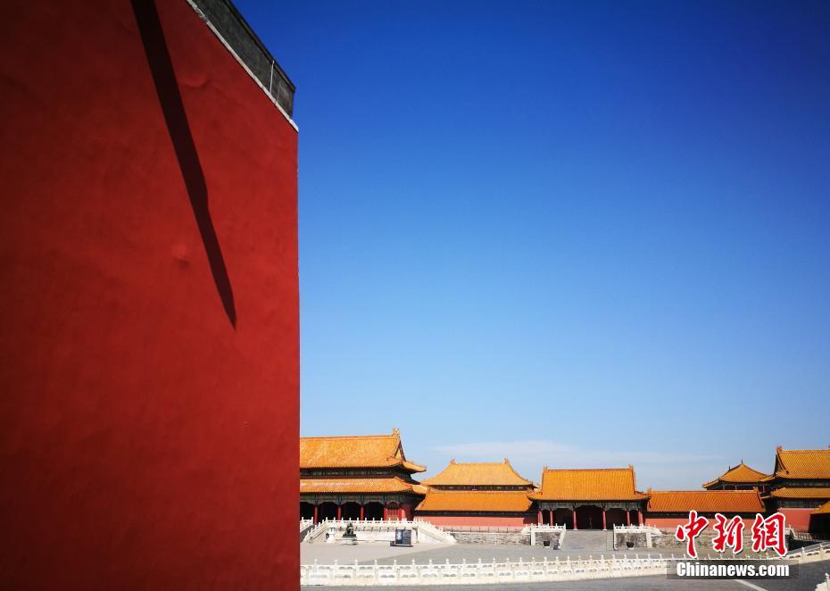 秋晴れとなった北京　くっきりした青空続く