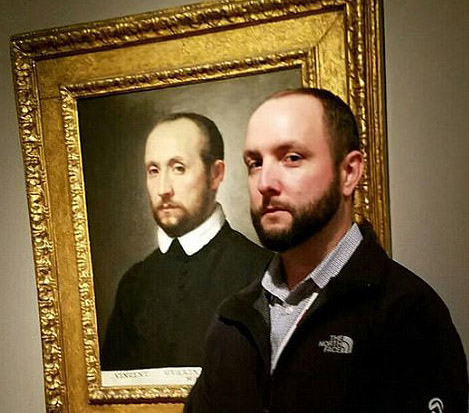 モデルは私？人物畫(huà)とそっくりさんの寫(xiě)真がネットで話題に