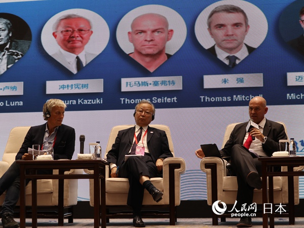 人民日?qǐng)?bào)社國(guó)際問(wèn)題研究センター、沖村憲樹(shù)氏を外國(guó)人専門家に選出