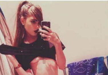 美しすぎて上司に解雇された英國女性　そのことを受けて社長は上司を解雇