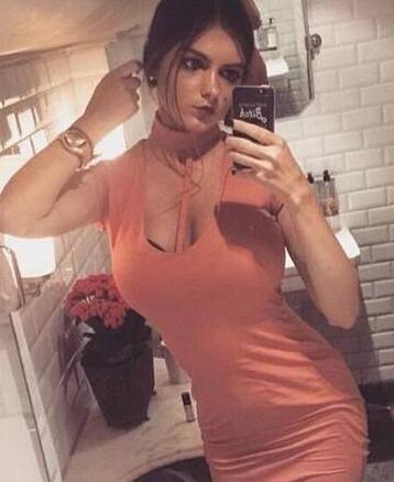 美しすぎて上司に解雇された英國(guó)女性　そのことを受けて社長(zhǎng)は上司を解雇