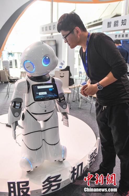 第10回中國情報(bào)技術(shù)博覧會(huì)が山東省で開催　有名企業(yè)が最新技術(shù)や製品を展示