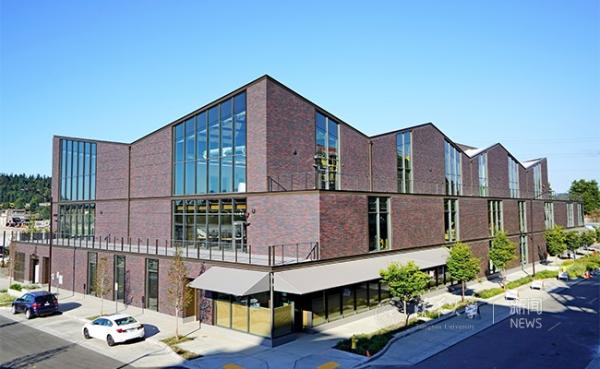 中國(guó)研究大學(xué)が米國(guó)で初の開(kāi)?！∏迦Aとマイクロソフトが連攜