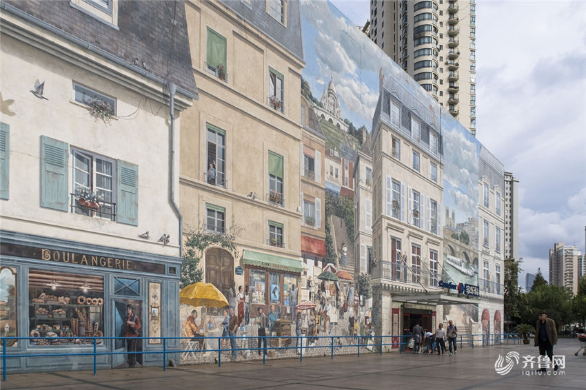 気分はヨーロッパ　上海に歐州風建築の絵で覆われた建物登場