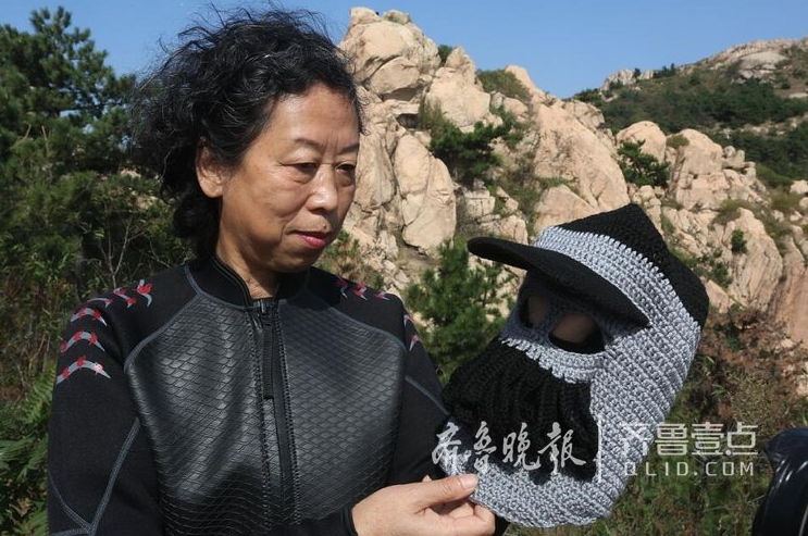 冬用フェイスキニ発表！ヒゲのついたタコのような衝撃のデザイン