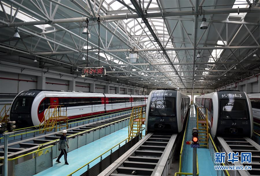 北京初のリニアモーターカー、年末に試験走行開始予定