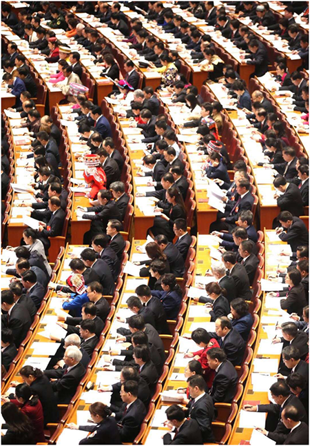 第19回黨大會(huì)開幕　國(guó)內(nèi)外の報(bào)道陣が注目