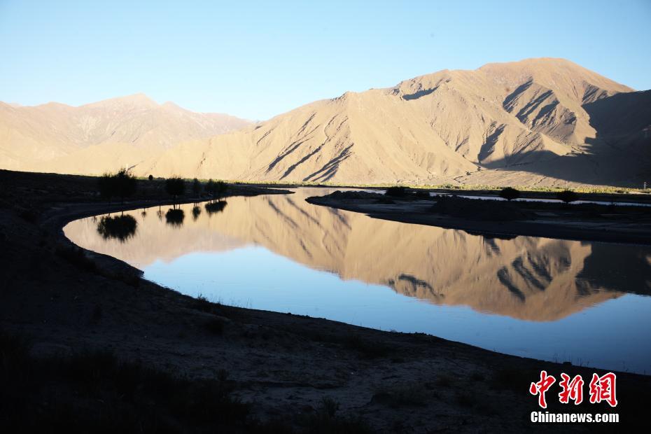 秋が深まる十月の美しいチベット