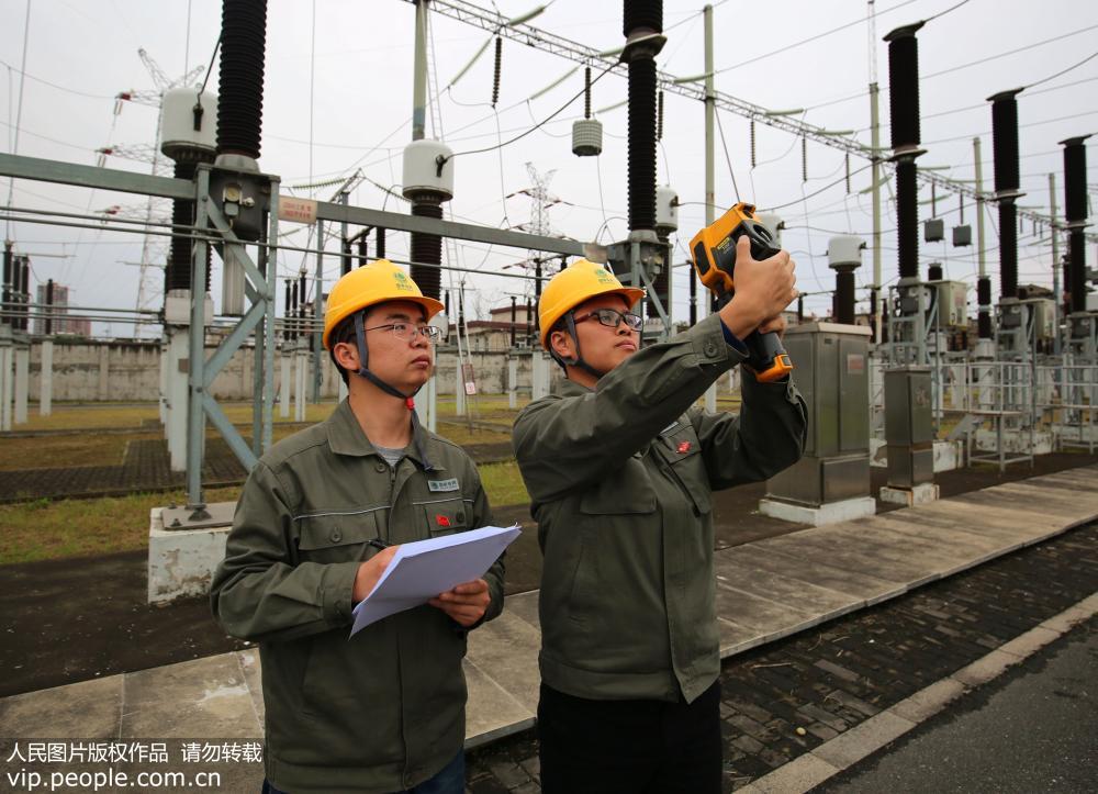 スマートロボットが送電網(wǎng)の點(diǎn)検で活躍