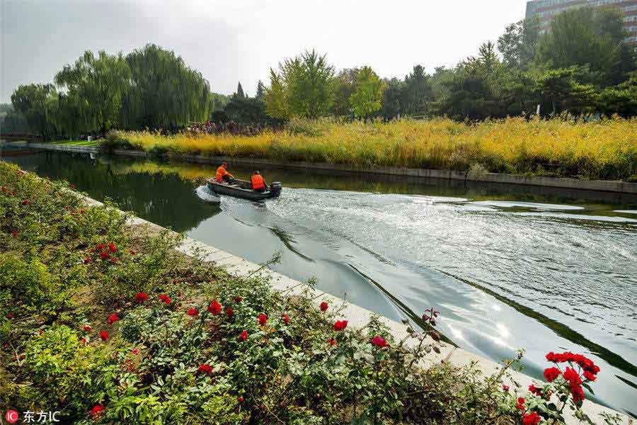 區(qū)政府の整備により美しい景色に生まれ変わった月亮河　北京