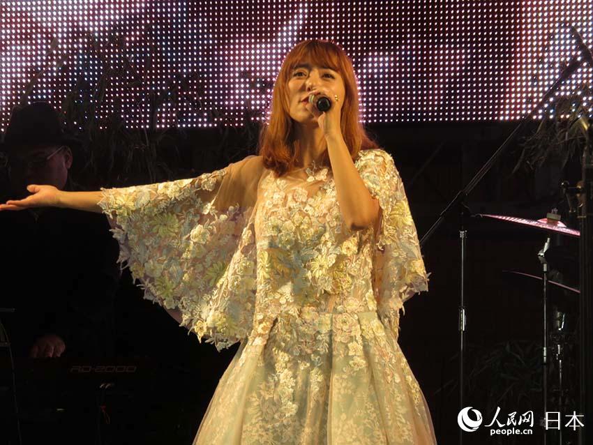 「チャイナフェス2017」に歌手のalan登場、雨の中名曲を披露　日本