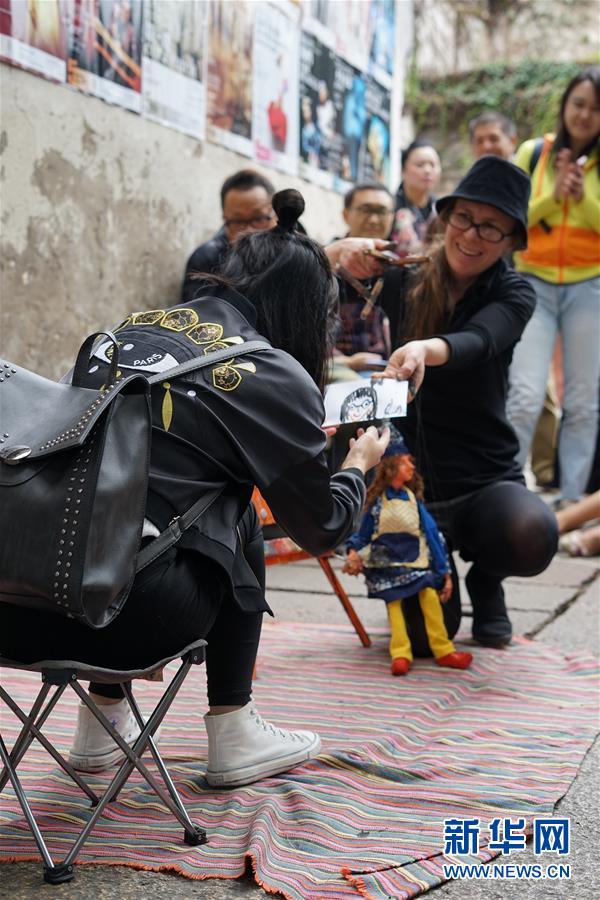 古い町並みで戯劇に觸れる烏鎮(zhèn)戯劇フェスティバル　浙江省