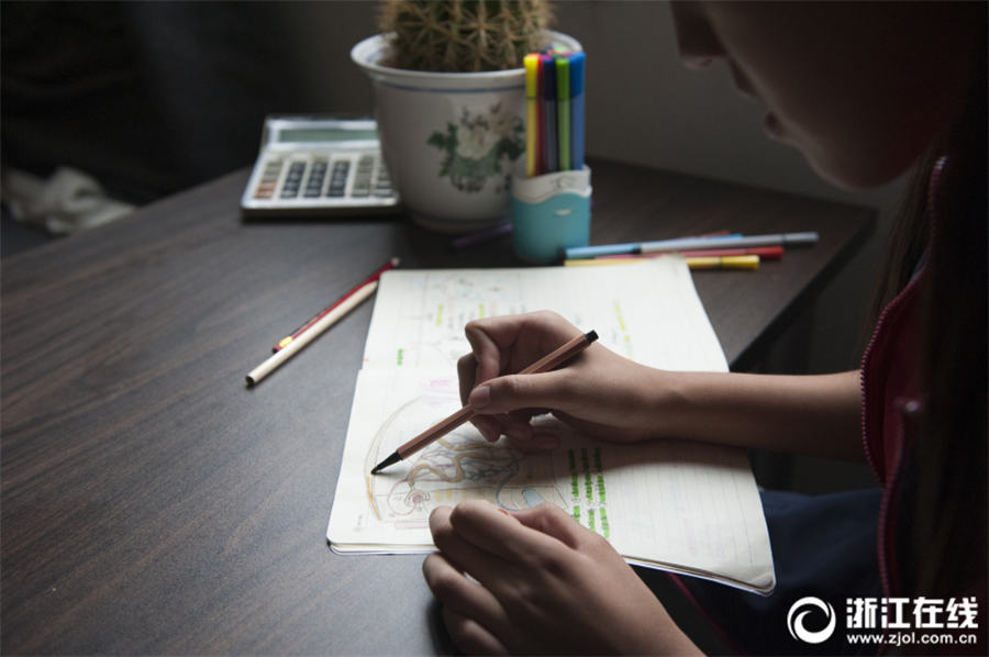 手描きの挿絵に説明文、女子中學(xué)生の科學(xué)のノートが話題に