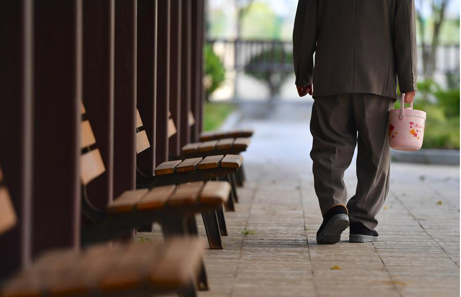 高齢者夫婦、支え合い寄り添い続けた72年間　 江西省