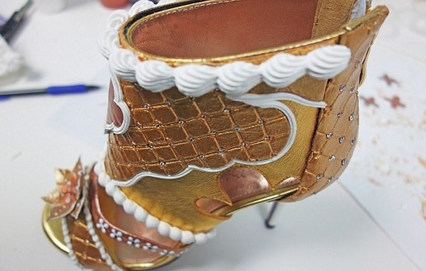 バースデープレゼント用に特注された22億円のラグジュアリーシューズ