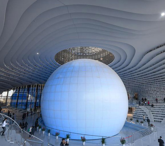 蔵書數(shù)も豊富な「知識の?！埂√旖颏摔筏悚欷蕠頃^登場　