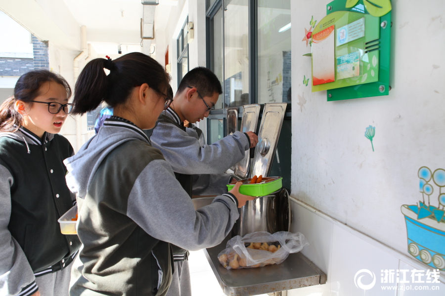 インフルエンザ予防のため給食に「酢ニンニク」導(dǎo)入　浙江省