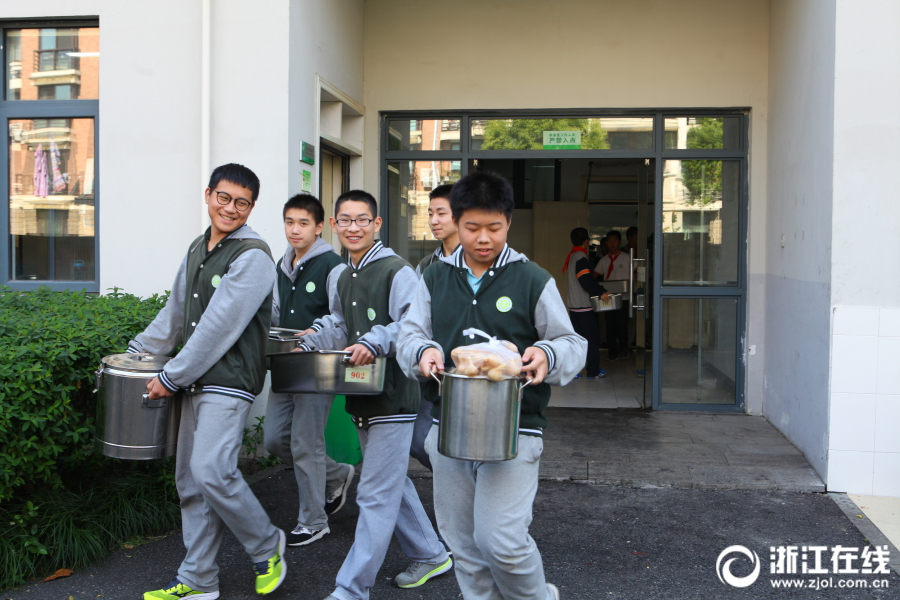 インフルエンザ予防のため給食に「酢ニンニク」導(dǎo)入　浙江省