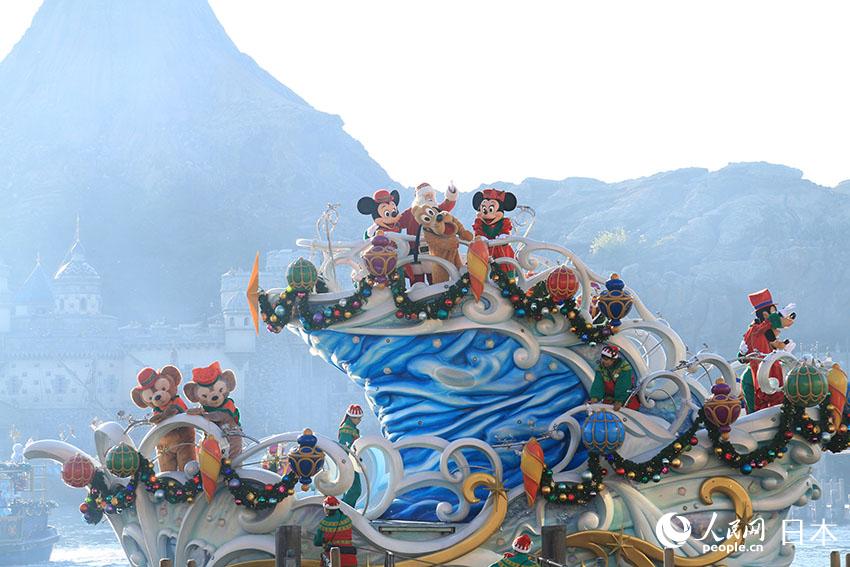 東京ディズニーランドでスペシャルイベント「クリスマス?ファンタジー」