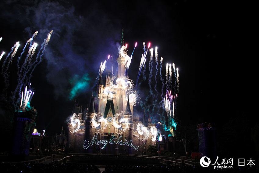 東京ディズニーランドでスペシャルイベント「クリスマス?ファンタジー」