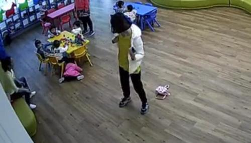 上海、攜程網(wǎng)の託児所の保育士が児童暴行　契約解除し通報(bào)