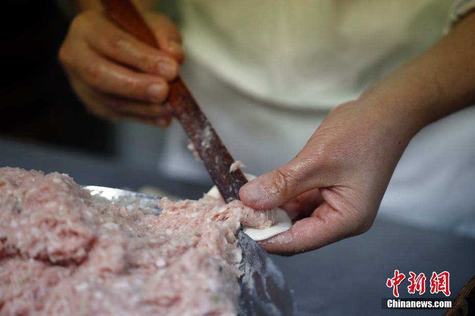 上海の國家級伝承人　新たな南翔小籠を開発