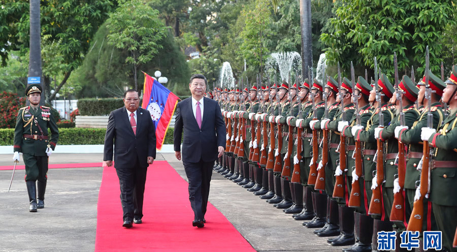 習(xí)近平中共中央総書記がラオス人民革命黨書記長と會(huì)談